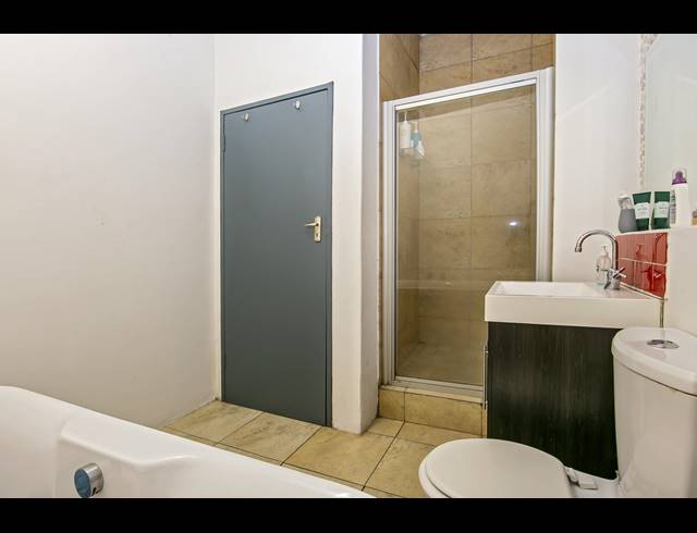 1 BEDROOM APARTMENT FOR SALE IN WESTDENE